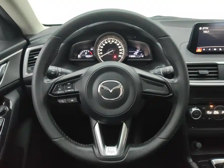 Mazda 3 Axela — миниатюра 15