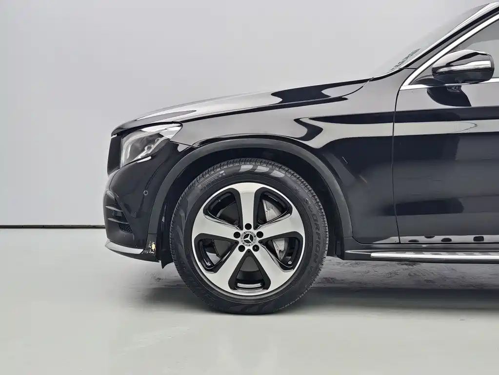 Mercedes-Benz GLC 2018 GLC 260 4MATIC Luxury