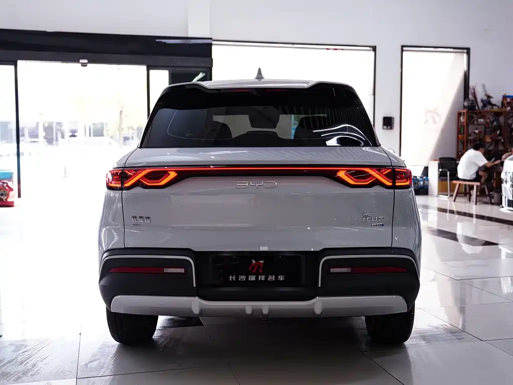 BYD Yuan UP — миниатюра 14