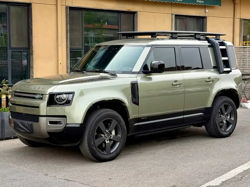 Land Rover Defender 2021