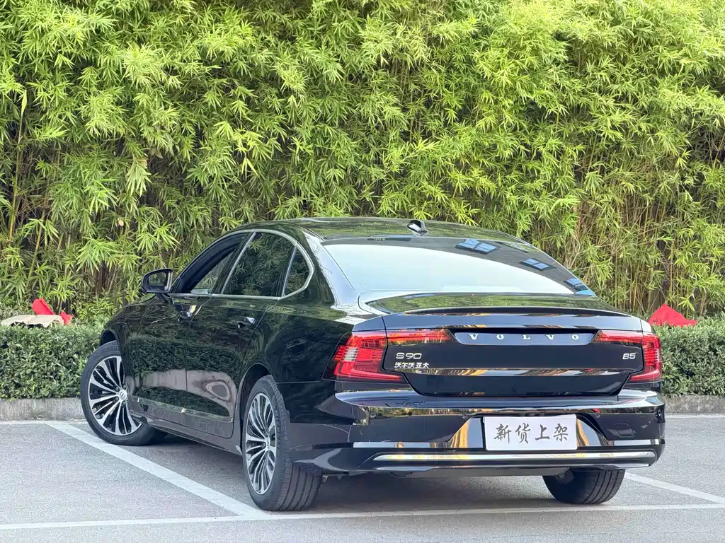 Volvo S90 — миниатюра 9
