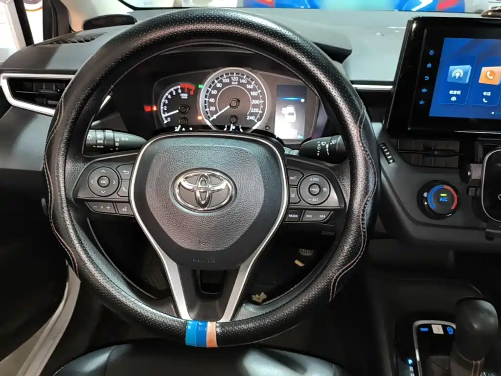 Toyota Corolla — миниатюра 11