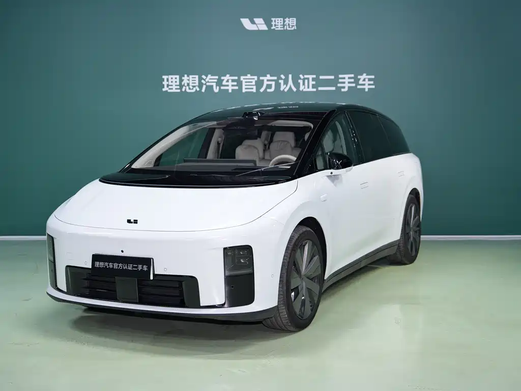Li Auto i8