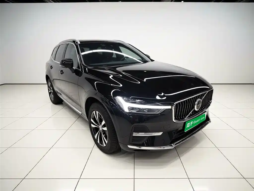 Volvo XC60 - фото 4