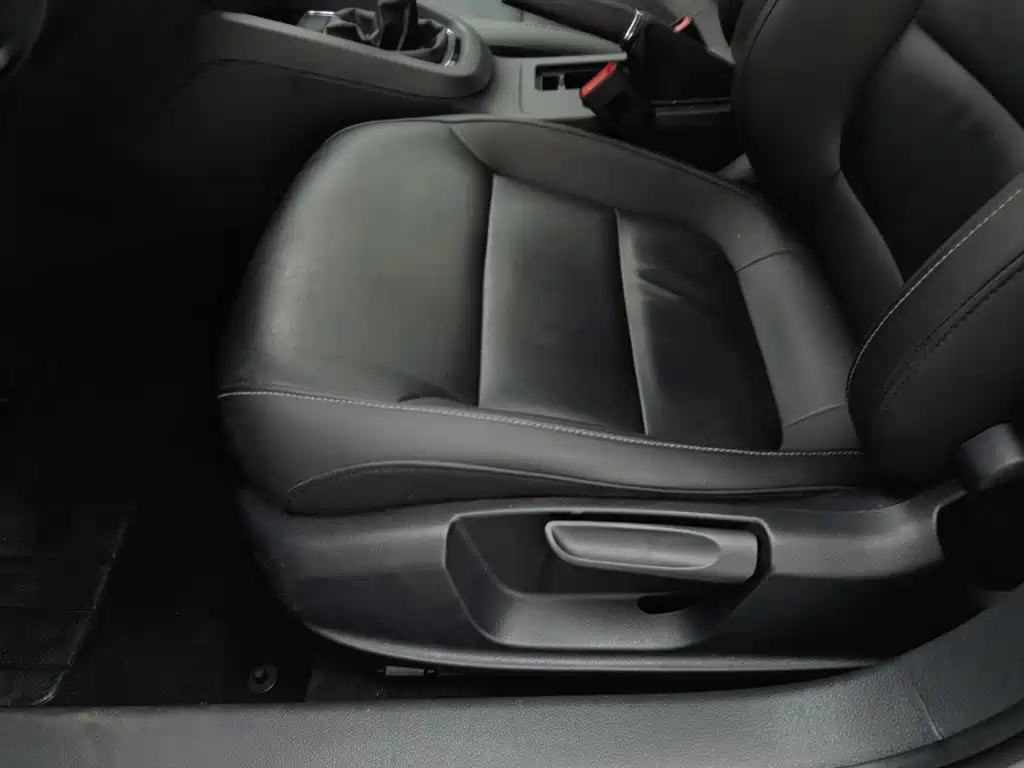 Volkswagen Sagitar — миниатюра 20