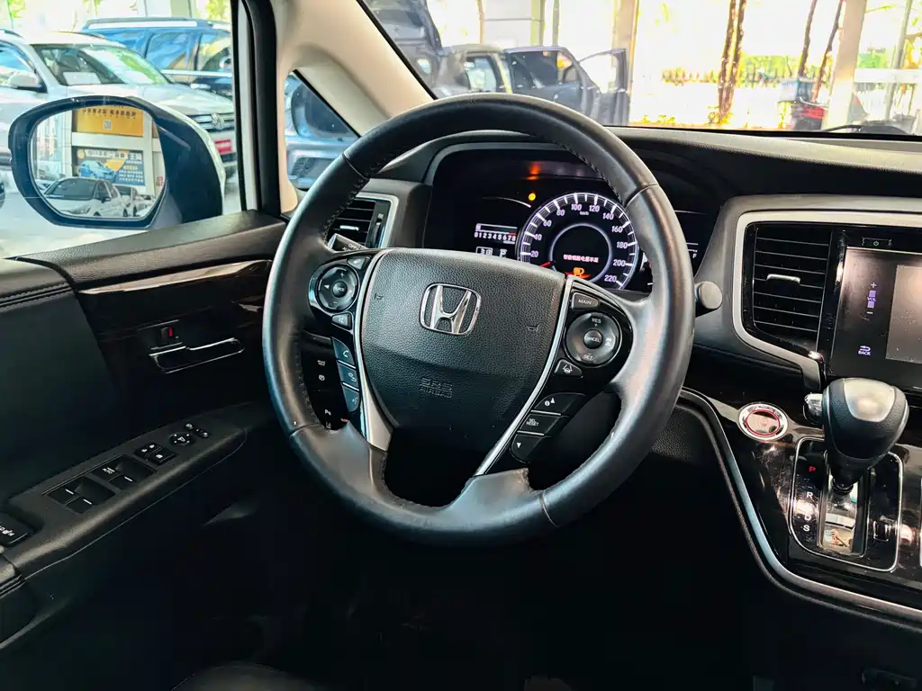 Honda Odyssey 2.4L Premium Edition, фото 20