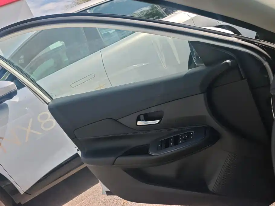 Nissan Sylphy — миниатюра 7