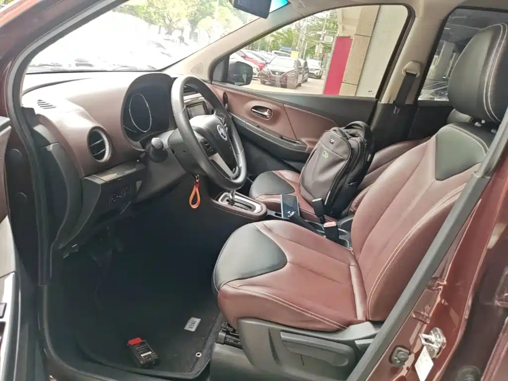 Venucia M50V — миниатюра 15
