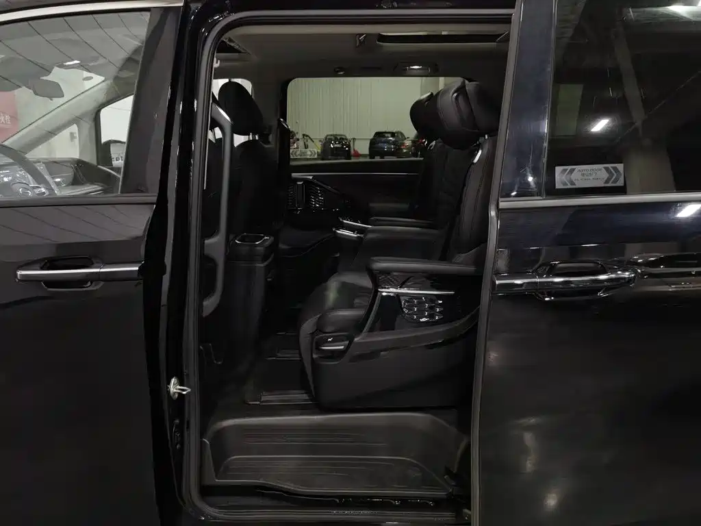 GAC Motor Trumpchi M8 — миниатюра 15