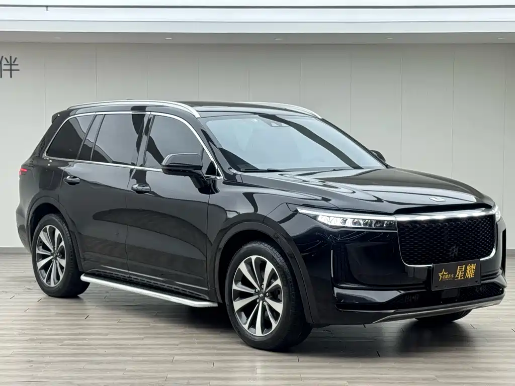 Li Auto ONE 2020 6 мест