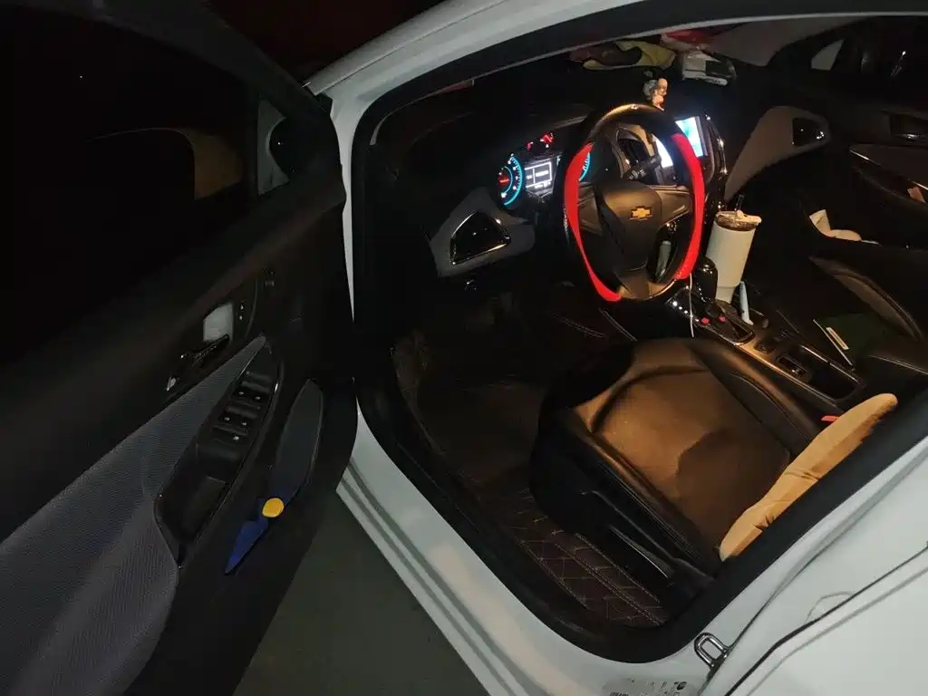 Chevrolet Cruze — миниатюра 13