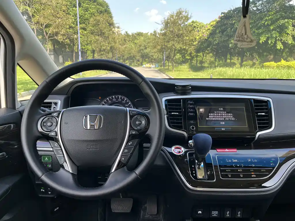 Honda Odyssey — миниатюра 8