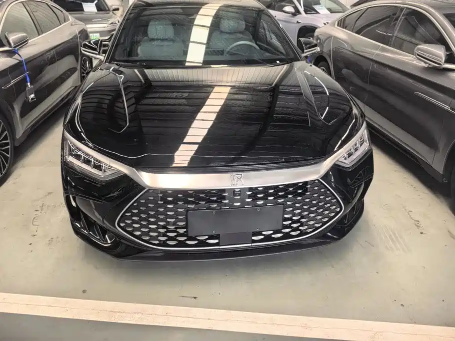 BYD Han — миниатюра 2