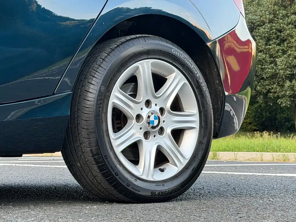 BMW 1 Series (Import) — миниатюра 16