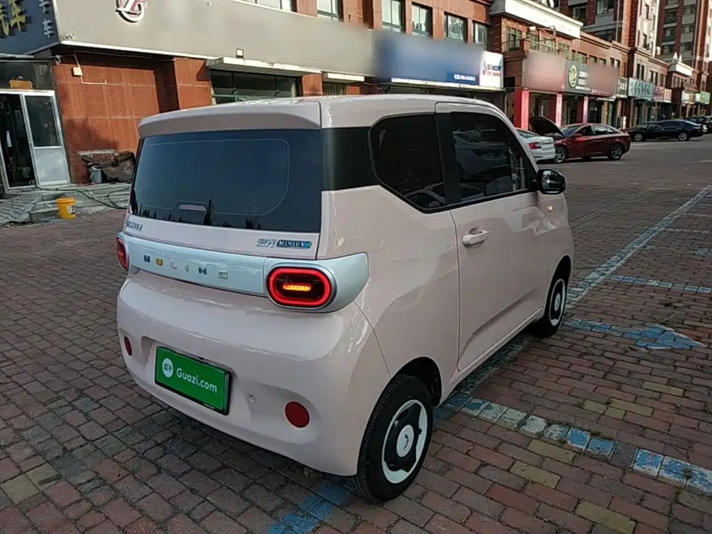 Wuling MINIEV — миниатюра 7