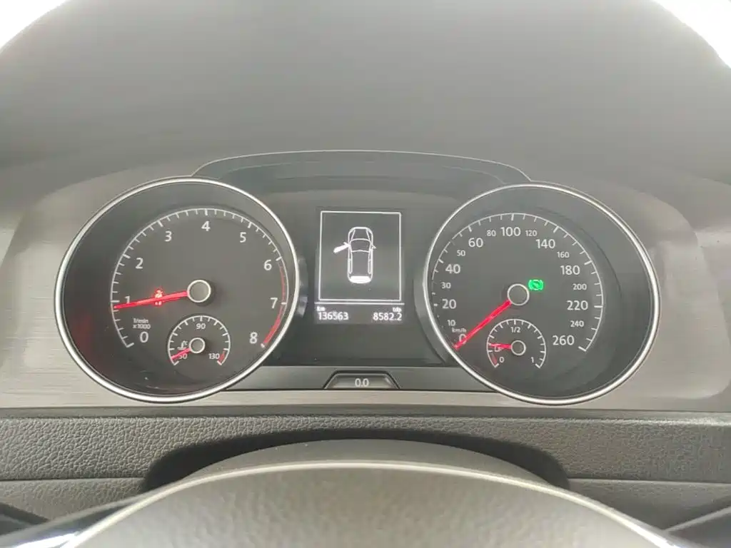 Volkswagen Golf — миниатюра 12