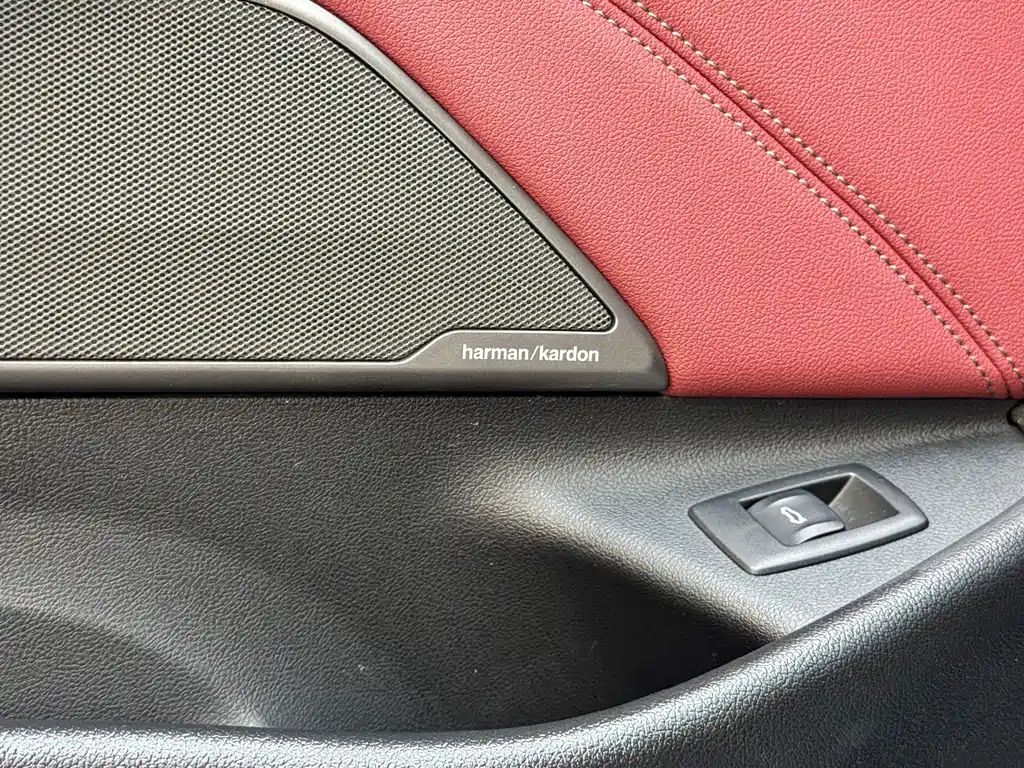 BMW 5 Series — миниатюра 12