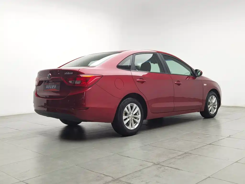 Buick Excelle — миниатюра 2
