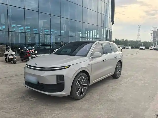 IDEAL CAR IDEAL L6 2024