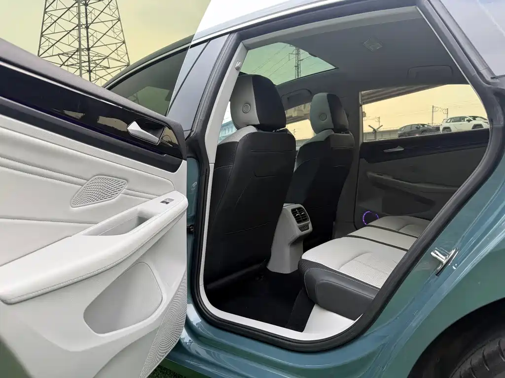 Volkswagen Lamando — миниатюра 9