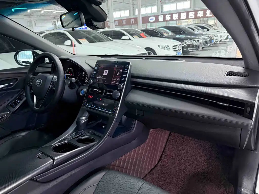 Toyota Avalon — миниатюра 18