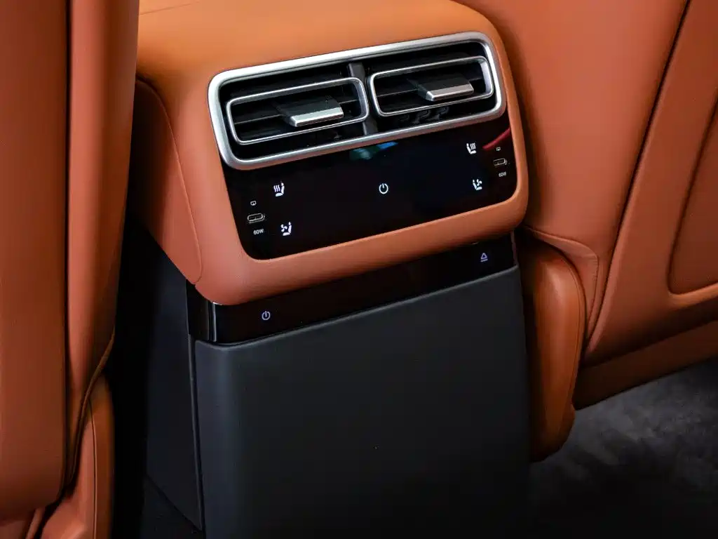 Li Auto Li L6 — миниатюра 12