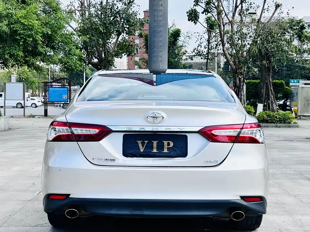 Toyota Camry — миниатюра 4