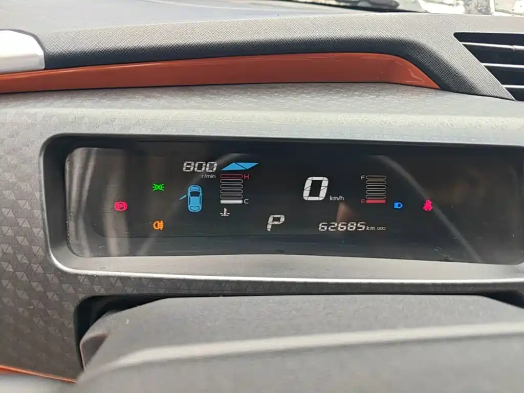 Geely Vision X1 — миниатюра 12