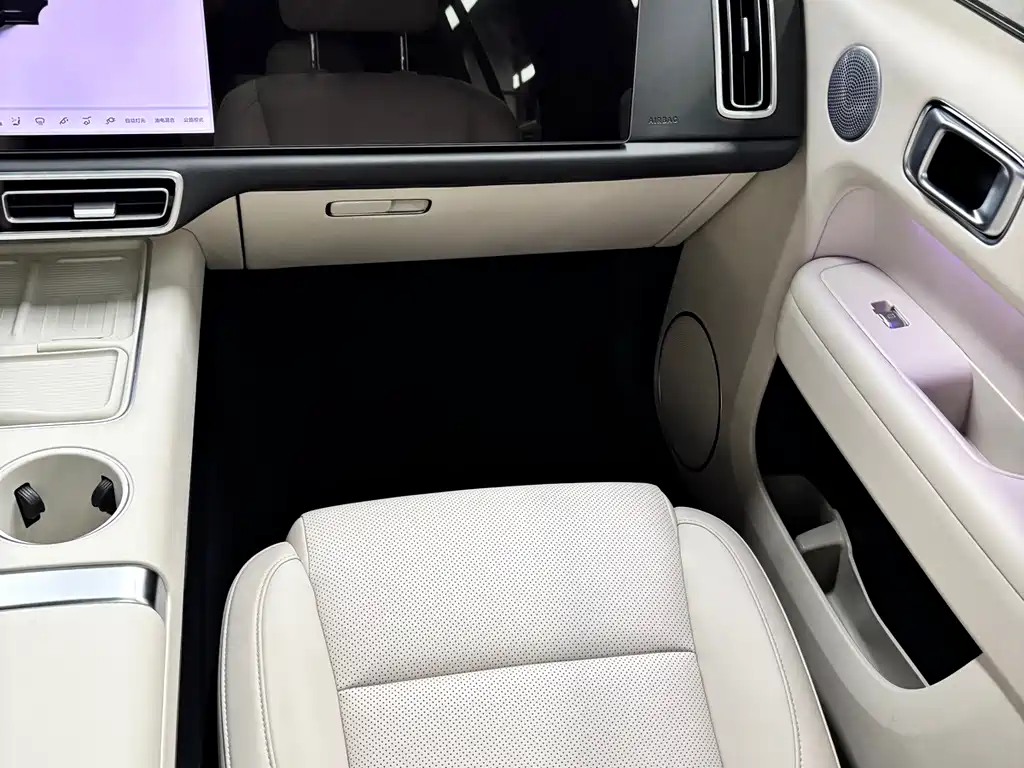 Li Auto Li L6 — миниатюра 13