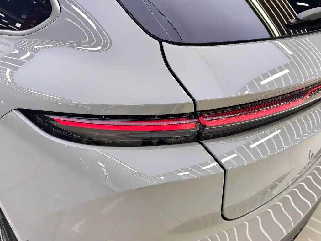NIO ET5T — миниатюра 18
