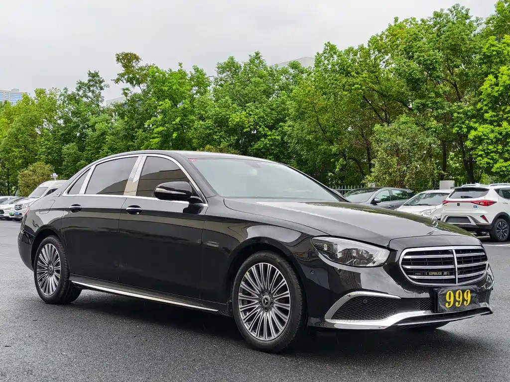 Mercedes-Benz E-Class — миниатюра 3