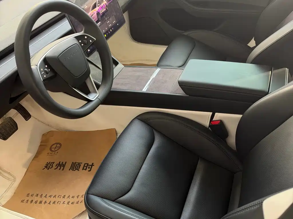 Tesla Model 3 — миниатюра 5
