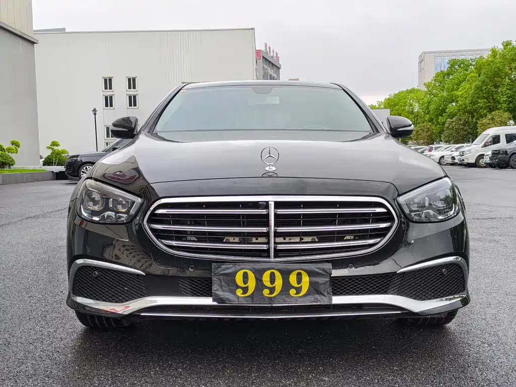 Mercedes-Benz E-Class — миниатюра 2
