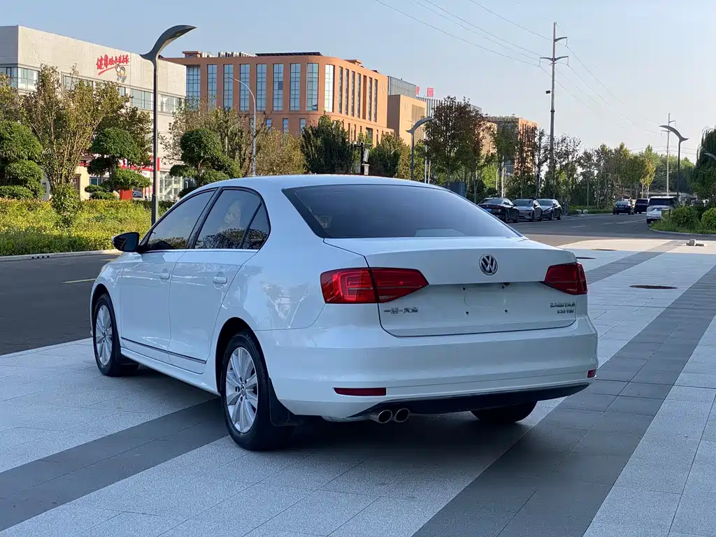Volkswagen Sagitar — миниатюра 7
