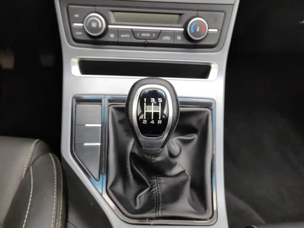 Geely Emgrand — миниатюра 13