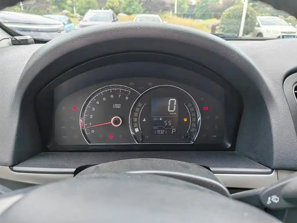 Roewe 350 2014 1.5L AT