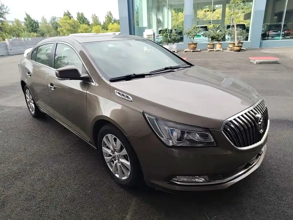 Buick LaCrosse — миниатюра 4