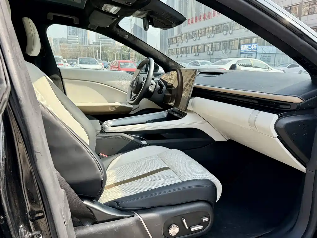 ZEEKR EXTREME KRYPTON 007GT