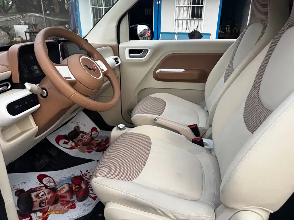 Wuling MINIEV — миниатюра 4