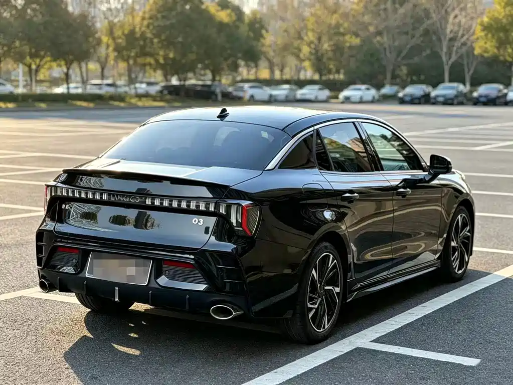 Lynk & Co 03 — миниатюра 12