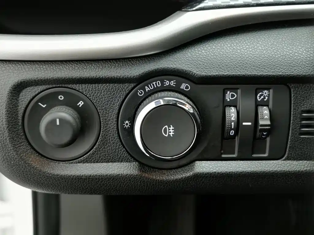 Buick Excelle — миниатюра 21