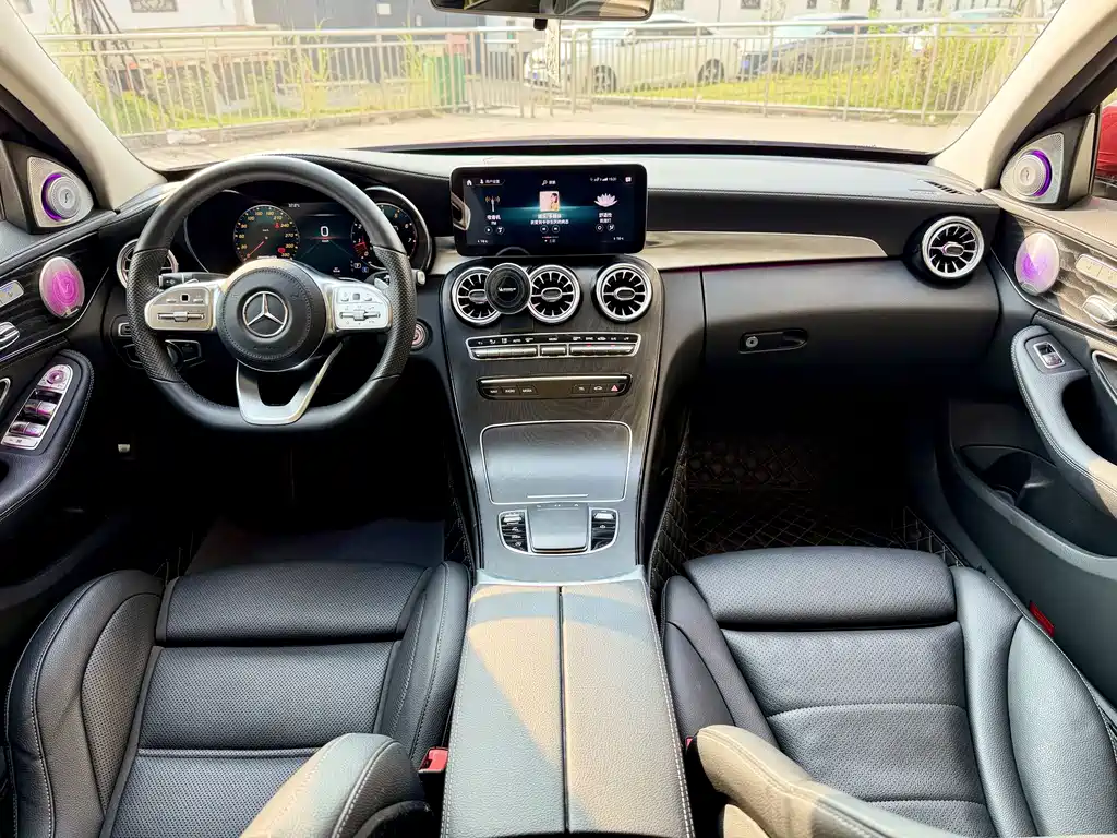 Mercedes-Benz C-Class — миниатюра 8