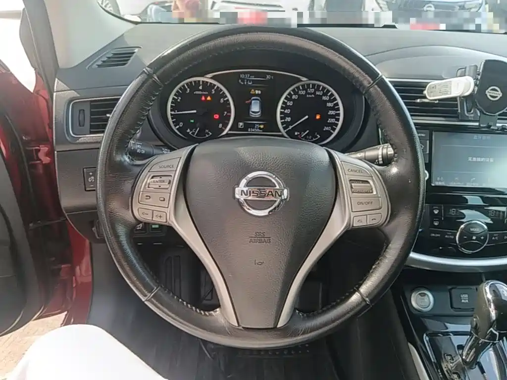 Nissan Tiida — миниатюра 11