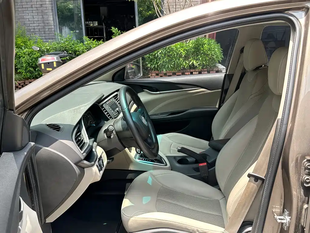 Buick Excelle — миниатюра 10
