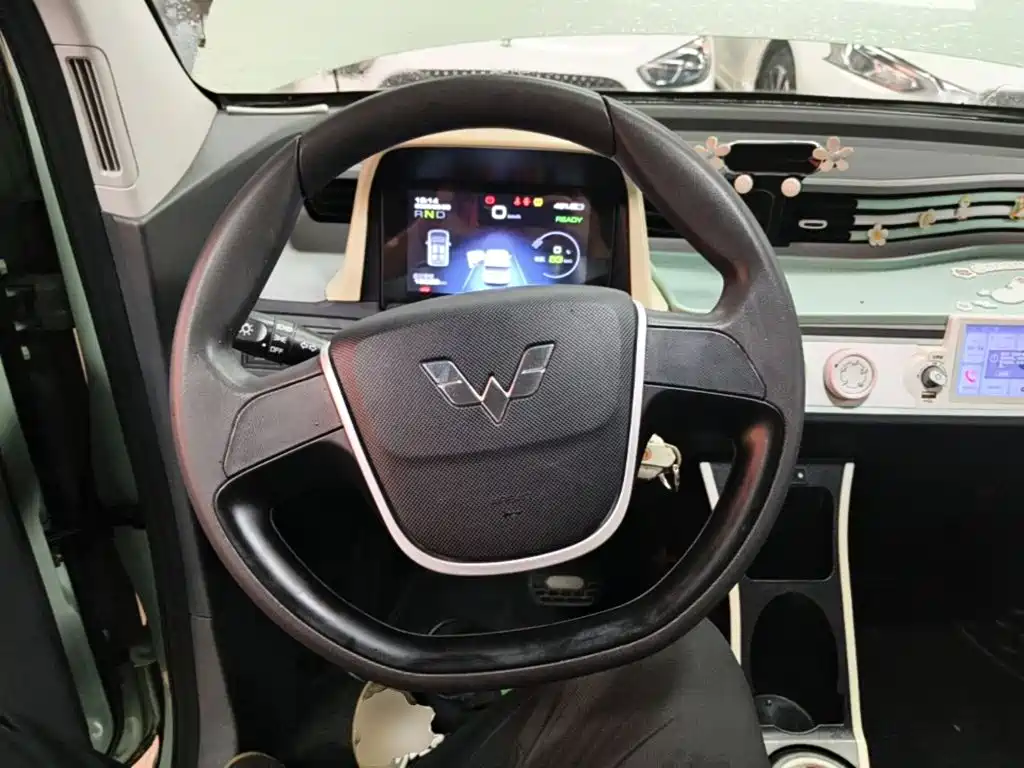 Wuling MINIEV — миниатюра 11