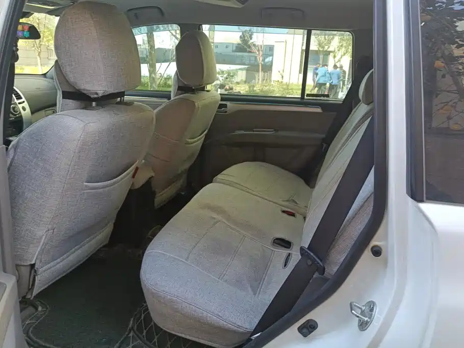 Mitsubishi Pajero Sport — миниатюра 10