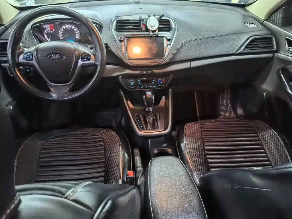 Ford Escort — миниатюра 10
