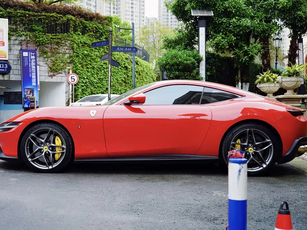 Ferrari Roma — миниатюра 3