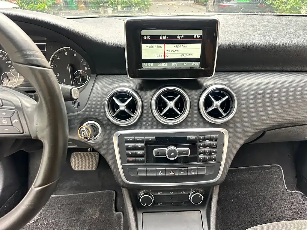 Mercedes-Benz A-Class (Import) — миниатюра 15