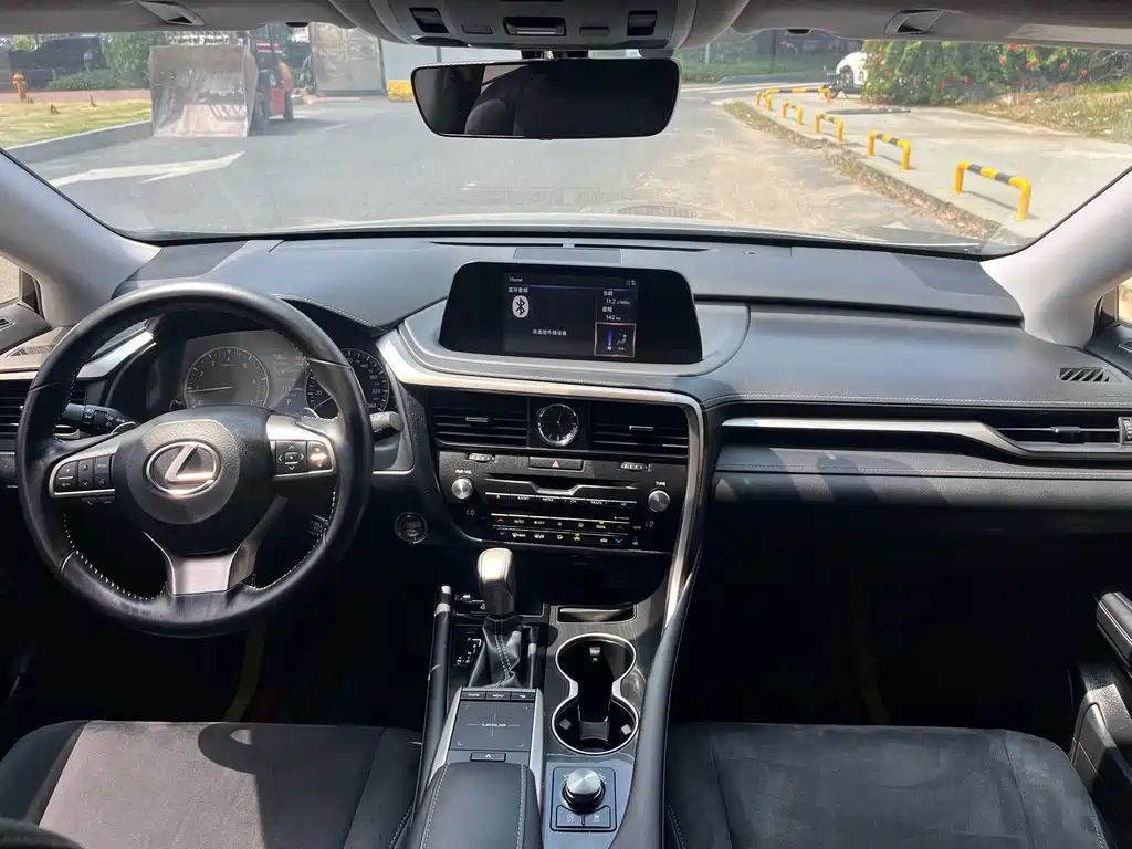 Lexus RX — миниатюра 13